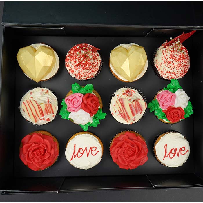 Valentine Box of 12 Cupcakes