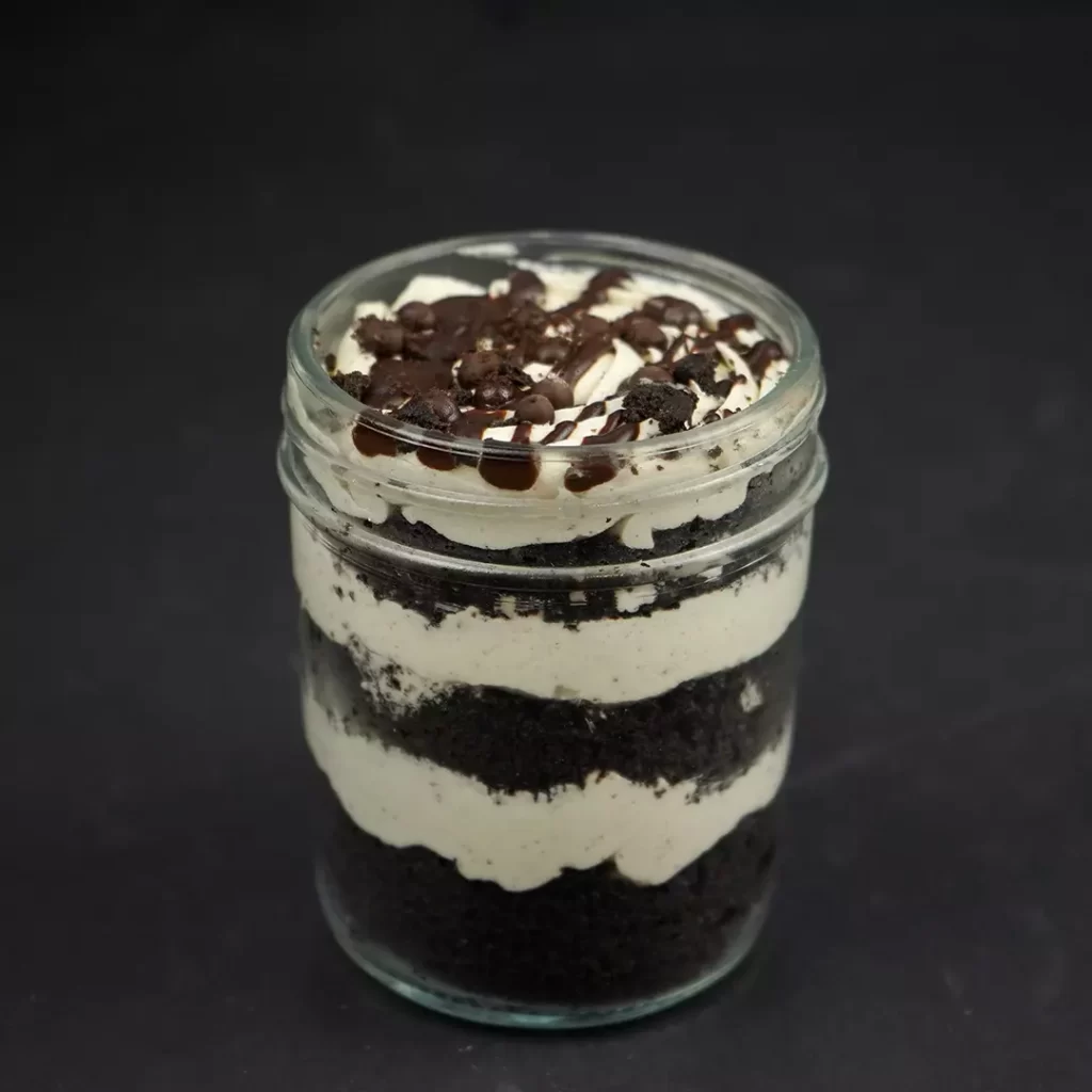 Oreo Eggless Cake Jar