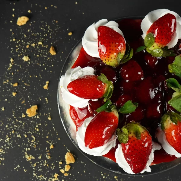 White Chocolate and Strawberry Cheesecake Eggless