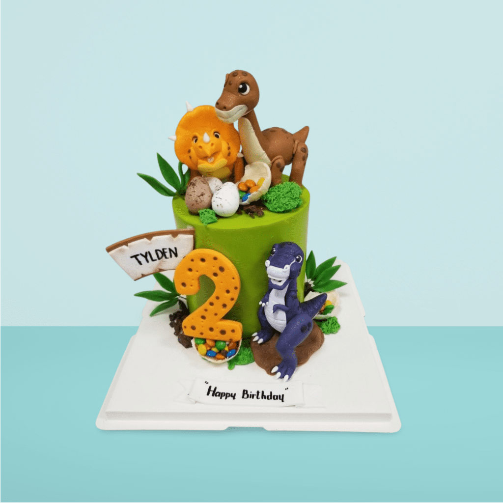 3D Animal Kingdom Cake - Fun Birthday Cake for Kids